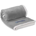 US Basic Mckinley Sherpa Fleece Blanket - Image 3